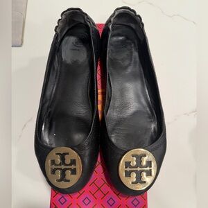 Tory Burch Minnie Travel Ballet Flats, Black with Gold Logo